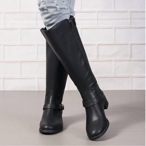 Easy Street Black Heeled Flat Boots Side Zipper and Extender Zipper Wide Calf - Picture 3 of 10
